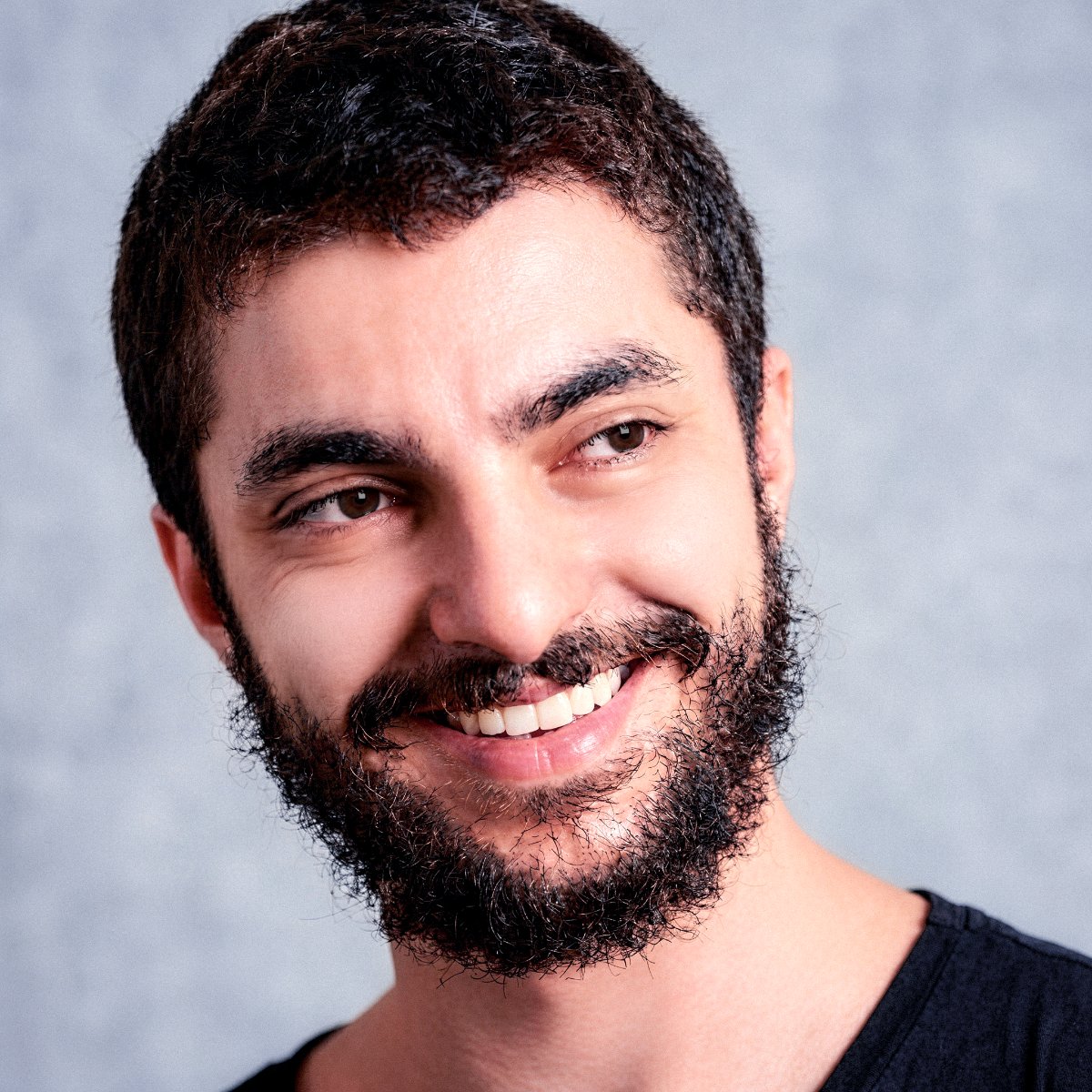 Gustavo Machado — Designer e Diretor Criativo